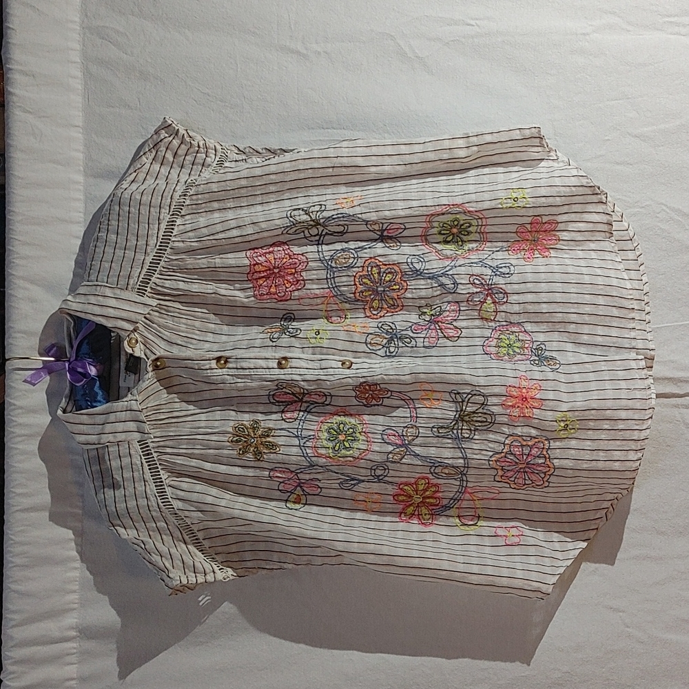 Pilcro and the Letterpress/Anthropologie Embroidered Linen blend Top